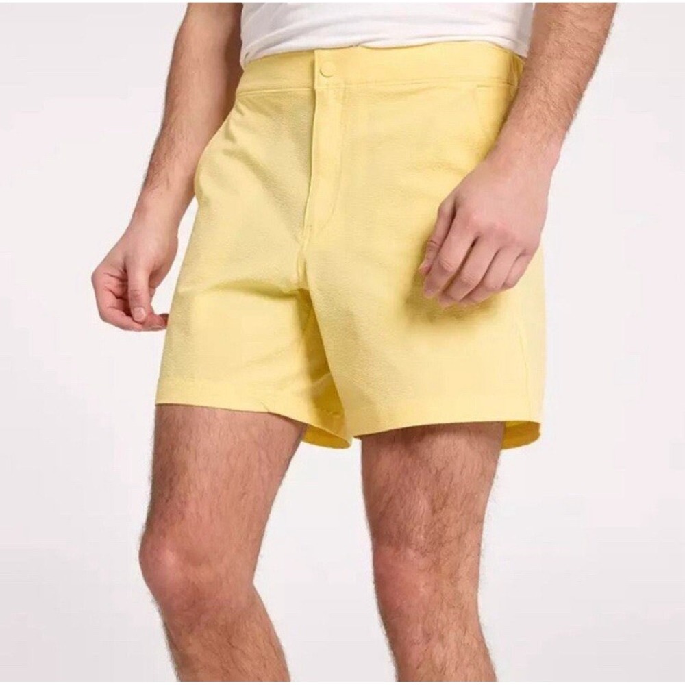 VRST Mens 6" Resort Short Seersucker Yellow Relaxed Fit MAX251107SR Size M